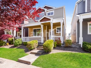 Building Photo - 4530 Edgewater Blvd NE