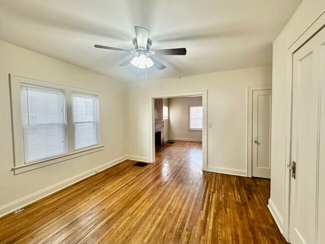 Building Photo - 66 W California Ave