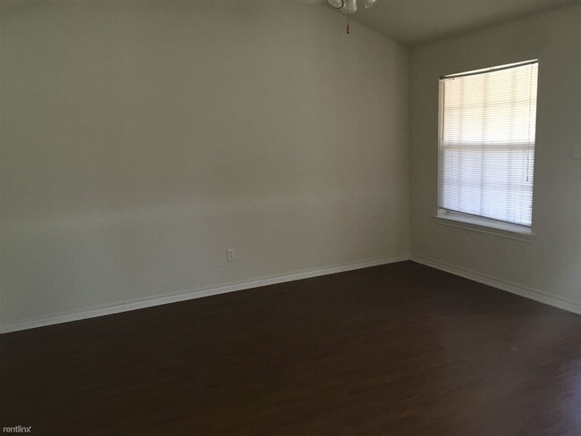 Building Photo - 3705 Oldenburg Ln