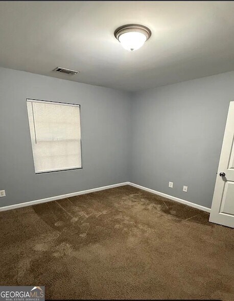 Building Photo - 5054 Lower Elm St
