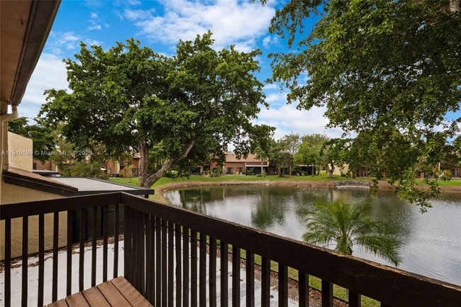 Building Photo - 4165 SW 85th Ave