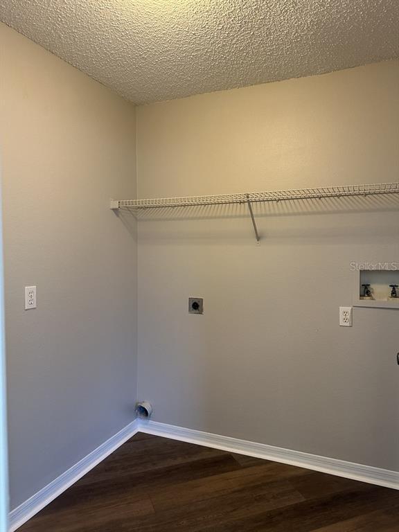 Building Photo - 8928 Southbay Dr