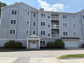 Building Photo - 122 Coliseum Ave