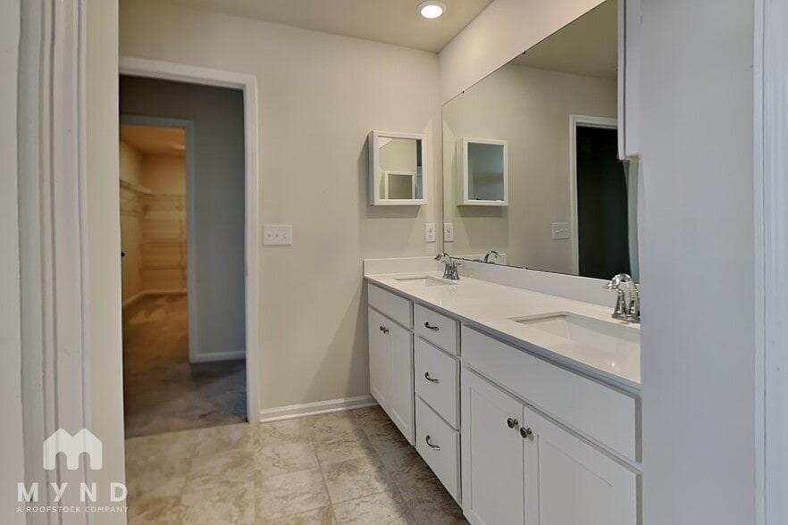 Building Photo - 5504 Soft Shell Dr