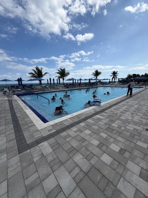 Building Photo - 1890 S Ocean Dr