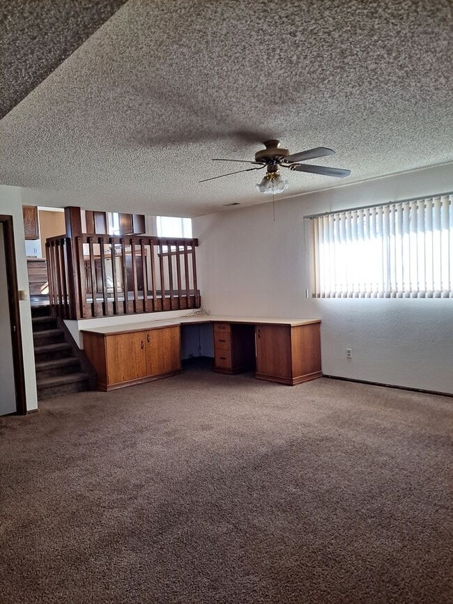 Building Photo - ALL PROSPECTIVE TENANTS MUST SUBMIT A $58 ...