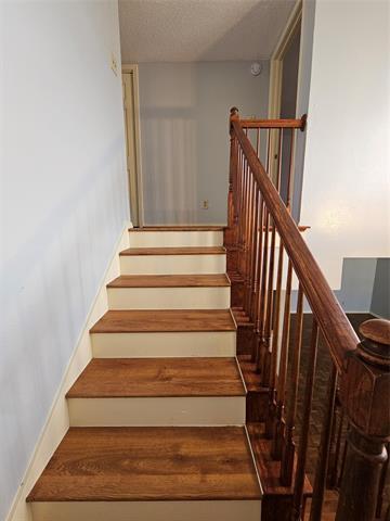 Building Photo - 701 Towne House Ln