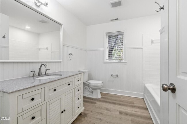 Building Photo - 1504 Homestead Rd