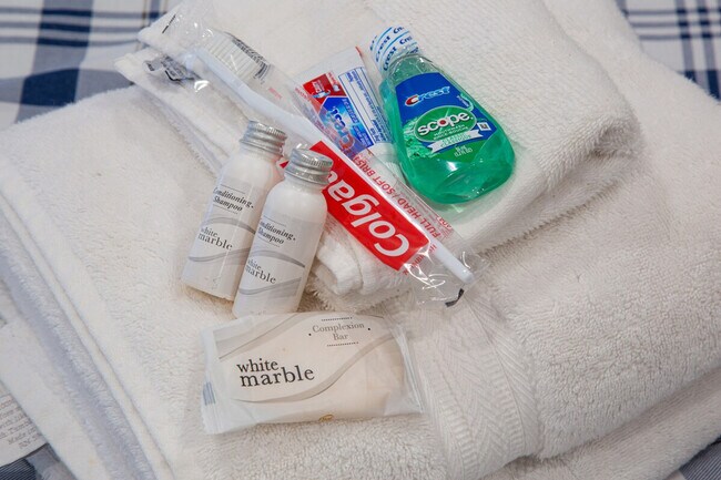 Building Photo - 417 E 61st St