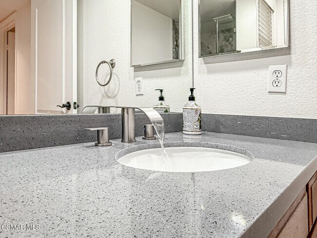 Building Photo - 12057 Falcon Crest Way