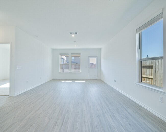 Building Photo - 15126 Canyon Rapids Rd