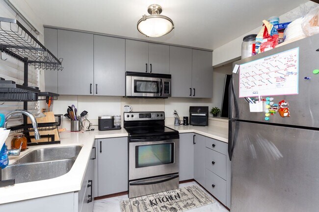 Building Photo - $500.00 OFF MOVE IN !!! NORTH PARK AT ITS ...