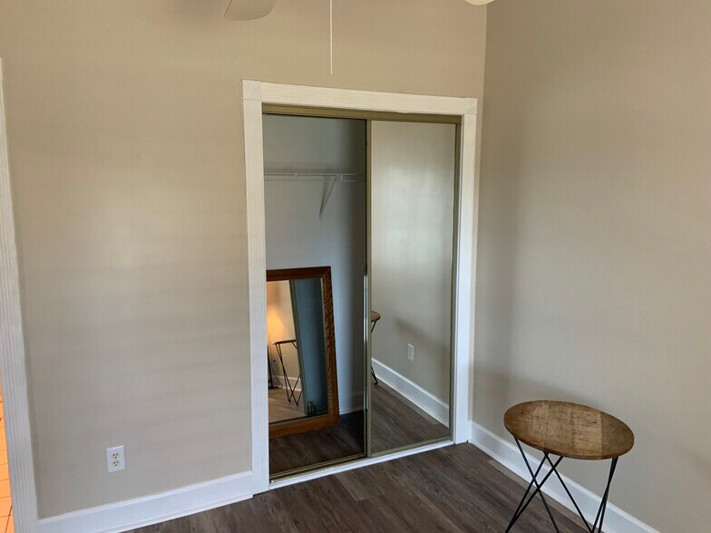 Building Photo - 4815 Orchid Way