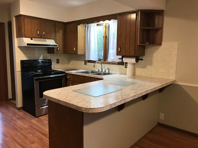Building Photo - 6001 Echo Ridge
