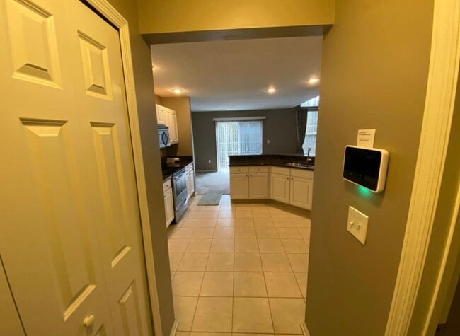 Building Photo - 4945 Ivyvine Blvd