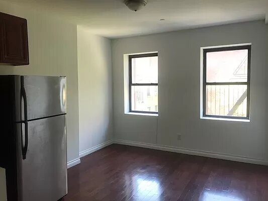 Primary Photo - 2025 1st Ave