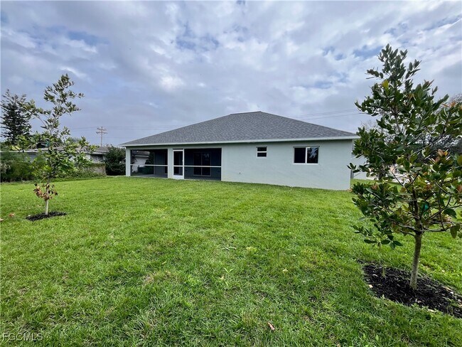 Building Photo - 4012 Country Club Blvd