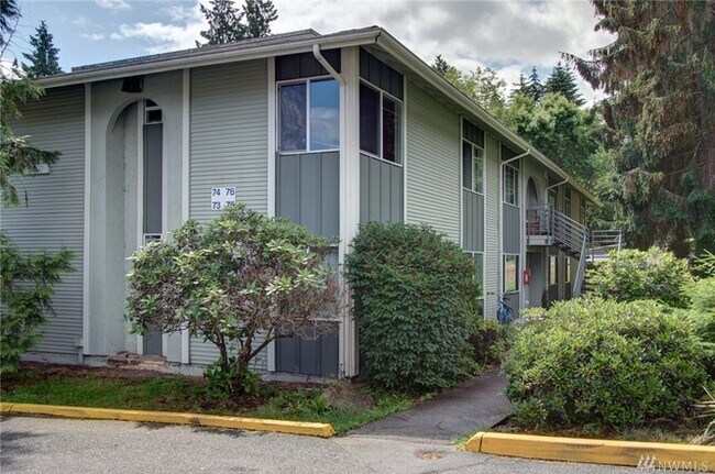 Building Photo - 17207 NE 45th St