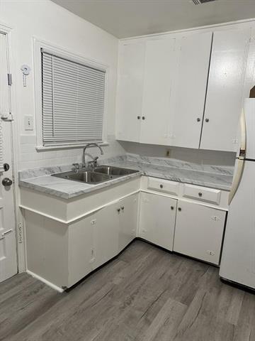 Building Photo - 3203 Bertrand Ave