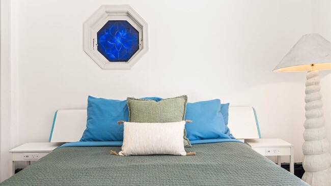 Building Photo - 27 S Oakland Ave