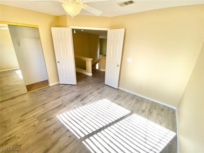 Building Photo - 8482 Canvas Vest Ct