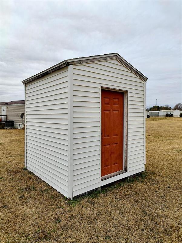 Building Photo - 220 Sunshine Dr