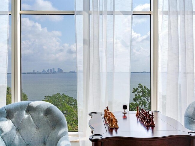 Building Photo - 4201 Bayshore Blvd