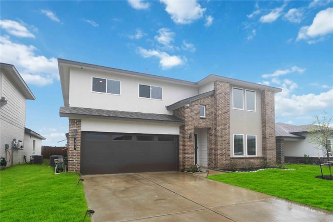 Building Photo - 5990506363 A