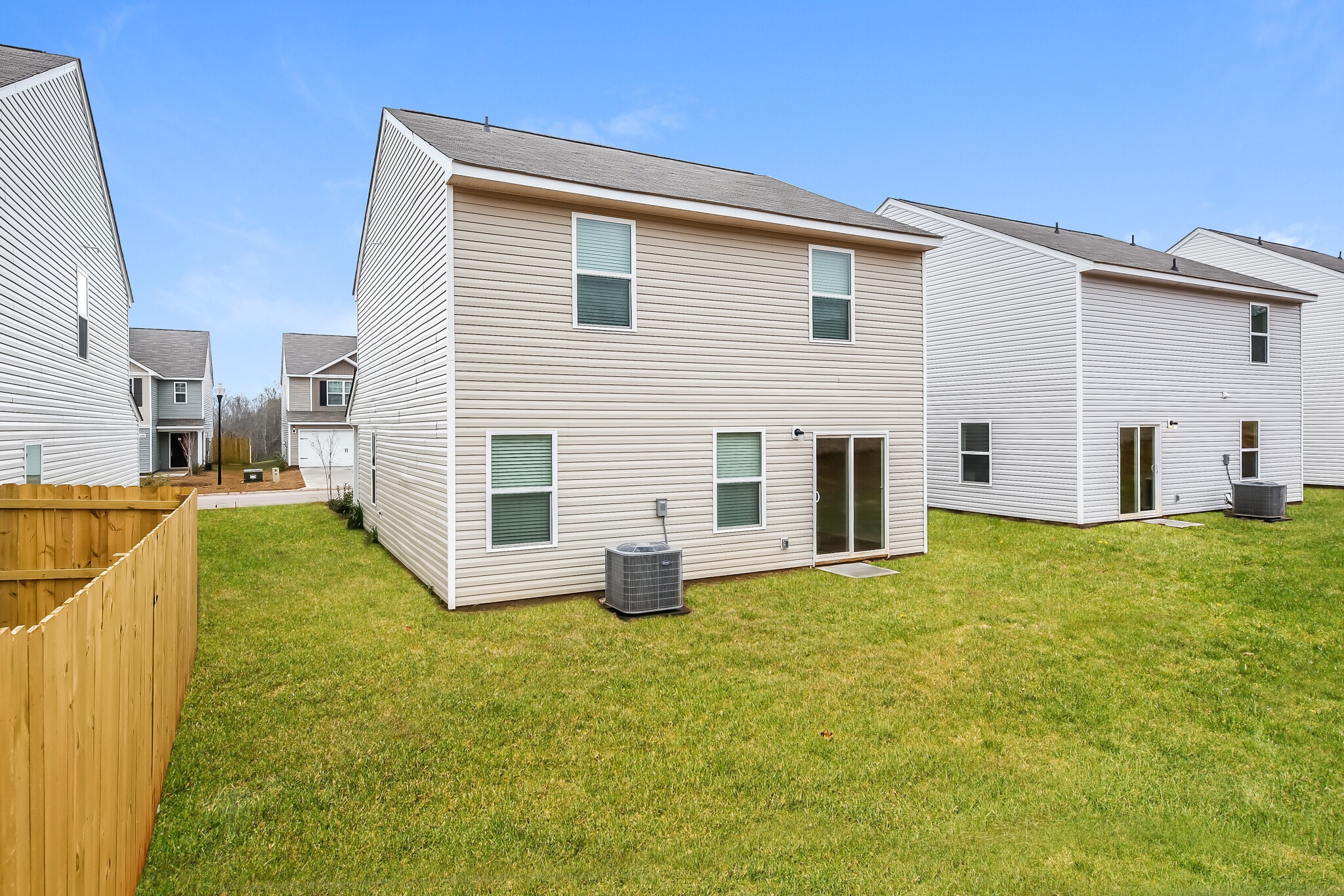 Building Photo - 6025 Mason Tucker Dr