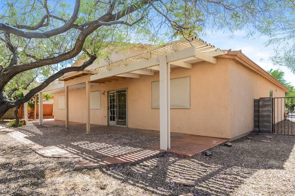Building Photo - 8506 N Sayante Way