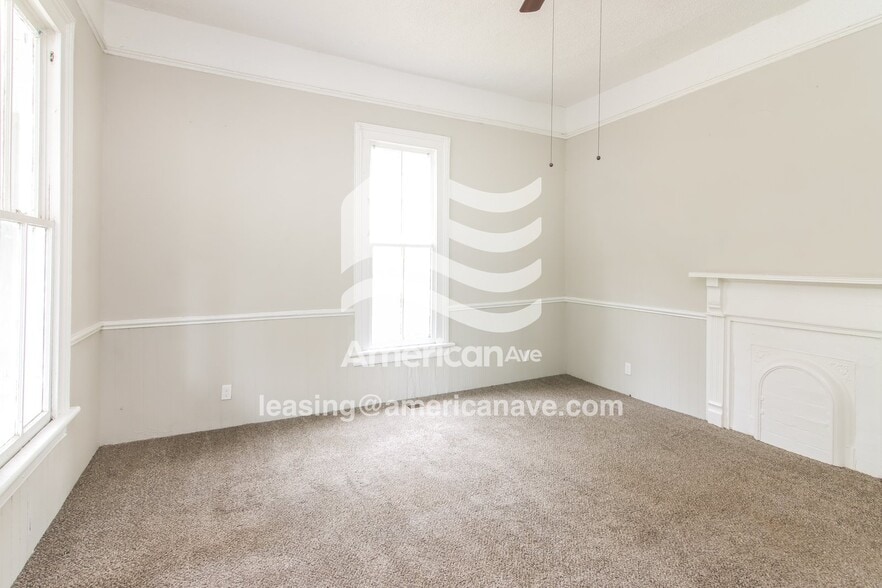 Building Photo - 1028 31st St