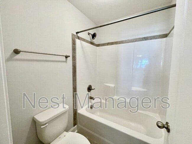 Building Photo - 155 Cromwell Ct