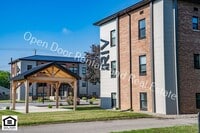 Building Photo - 1823 Griswold Dr