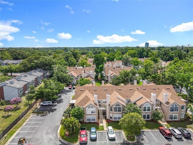 Building Photo - 645 Stafford Terrace