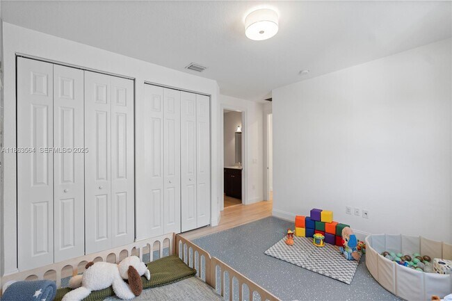 Building Photo - 9974 NW 86th Terrace