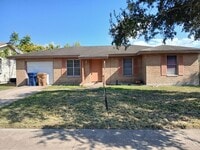 Building Photo - Charming 3-Bedroom Home with Private Backyard Oasis