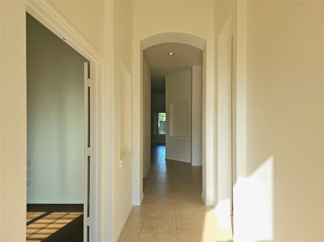 Building Photo - 22106 Flashing Ridge Dr