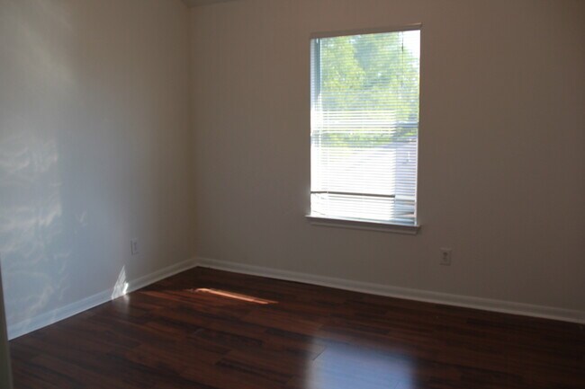 Building Photo - NORTH -   Harris Ridge SBDV