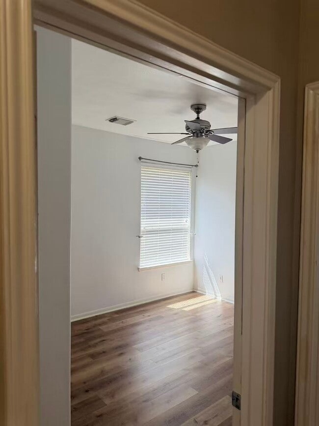 Building Photo - 26327 Whittmore Fields Dr