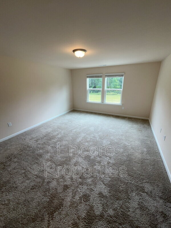 Building Photo - 305 Ribbon Rail St