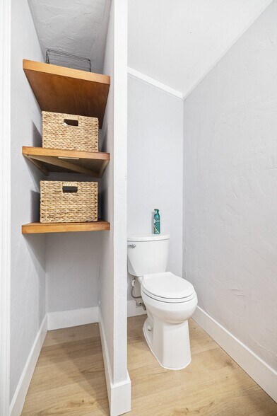 Building Photo - 511 41st Ave S