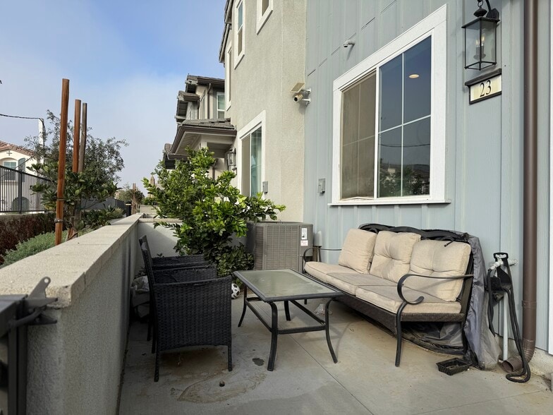 Building Photo - 4096 E Peony Paseo