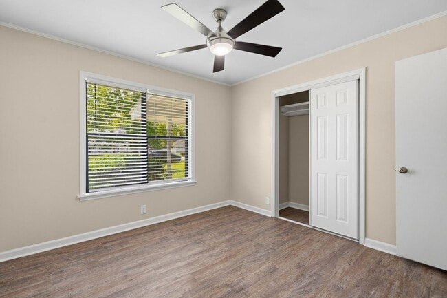Building Photo - 118 Hope Ln
