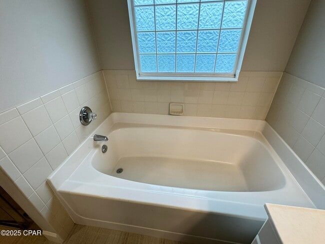 Building Photo - 222 Biltmore Pl