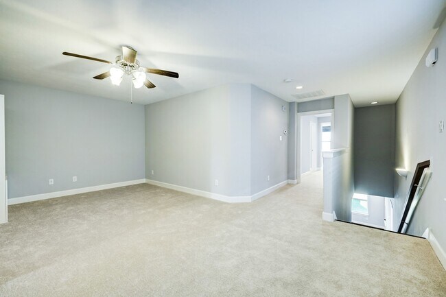 Building Photo - 1811 Wichita St