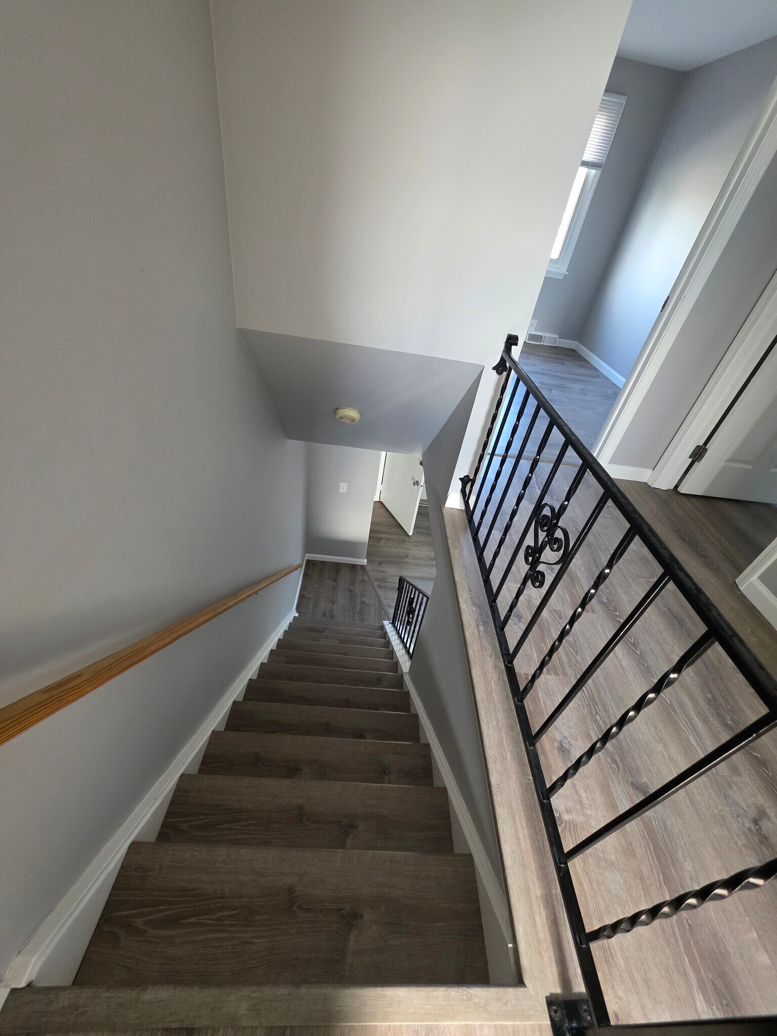 Building Photo - 4118 Highview Pky