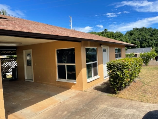 Building Photo - 250 Molokai Hema St