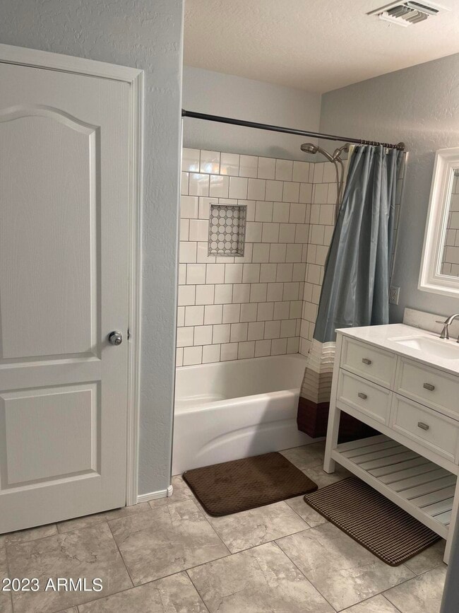 Building Photo - 7386 S Morning Dew Ln