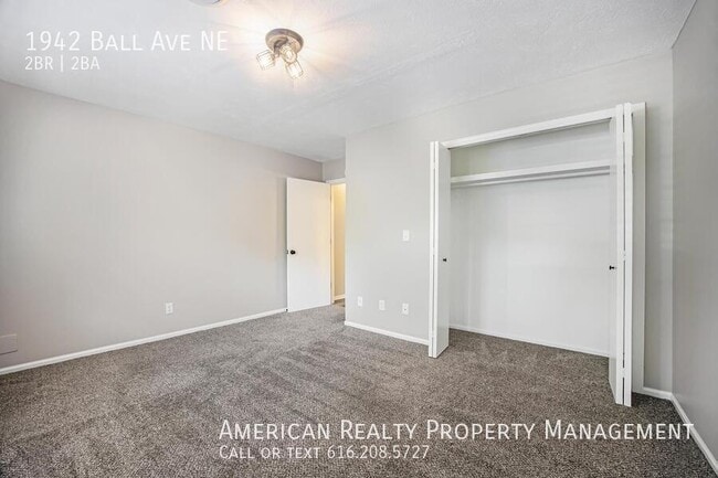 Building Photo - 1942 Ball Ave NE