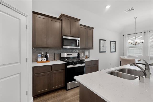 Building Photo - 2804 Cain Dr